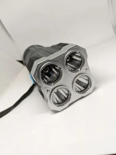 Lanterna 4 LEDs recarregável 