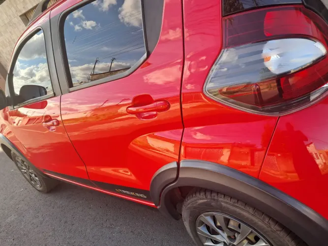 Fiat Mobi Trekking 1.0 Flex 5P 2021