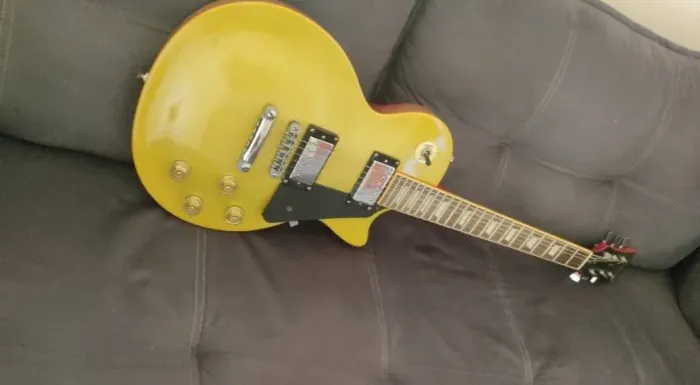 Guitarra less paul