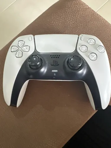 Controle PS5 branco com drift e sem borrachas do analógico