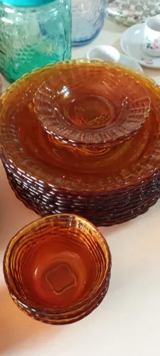 Conjunto antigo âmbar