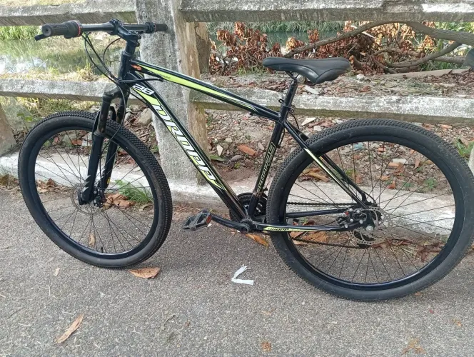 Bicicleta de alumínio aro 29