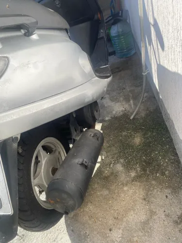 Suzuki Burgman 125 (PRECISA FAZER O MOTOR)