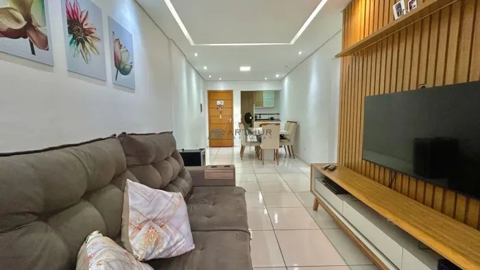 Apartamento mobiliado à venda na Tupi em Praia Grande a 300 metros da Praia
