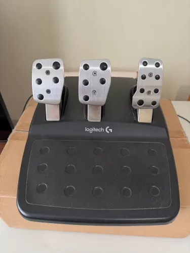 Pedal para volantes Logitech 
