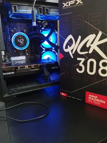 PLACA DE VIDEO RX 7600 