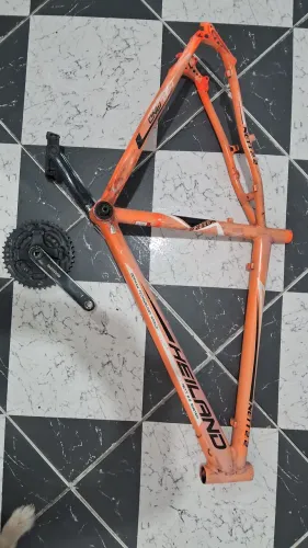 Quadro de bicicleta aro 26