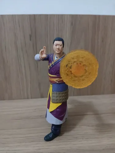 Boneco Wong Marvel Legends