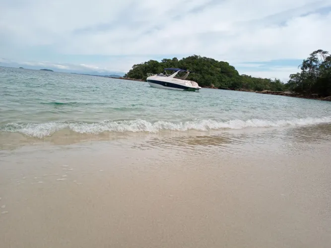 LANCHA CORAL CABINADA 30 PÉSáq