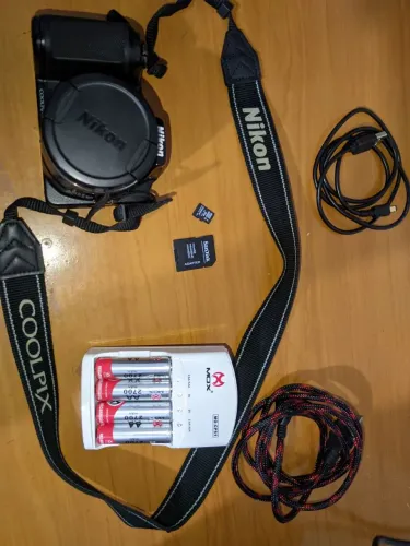 Câmera Nikon Coolpix L820 - Kit Completo + Super Zoom 30x + Full HD