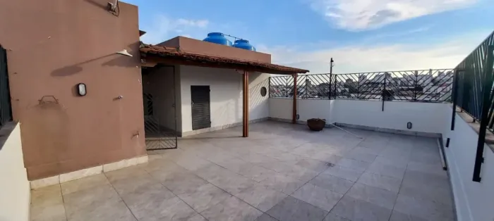Cobertura com 3 quartos para alugar em Belo Horizonte