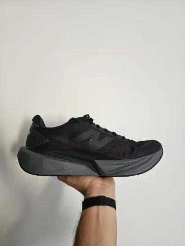 New Balance Rebel