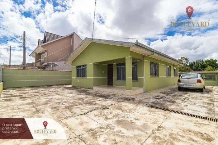 Casa térrea com edícula e 4 dormitórios à venda, 222 m² por R$ 1.200.000 - Boqueirão - Cur
