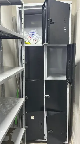 Armário Funcionários 8 portas
