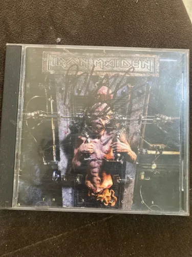 Cd Iron Maiden autografado