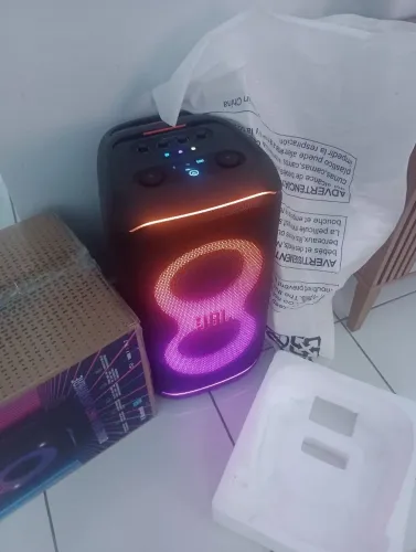 Vendo jbl party Box 320