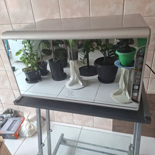 Microondas Eletrolux 30 Litros na cor Prata 