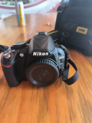 Nikon D3100 Impecável - Apenas 3.400 Cliques (Estado de Zero) leia o anúncio completo! 
