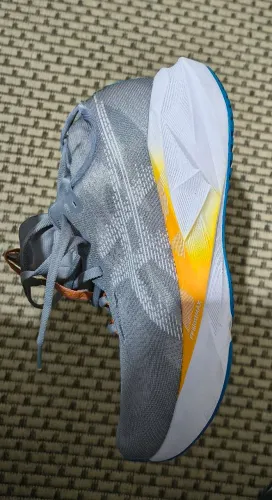 Tênis masculino original semi novo Asics 