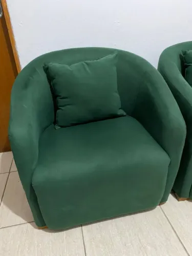 Poltrona verde em perfeito estado