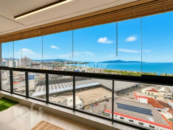 Apartamento à venda Rua Joaquim Maximiano Sarmento, Kobrasol - São José