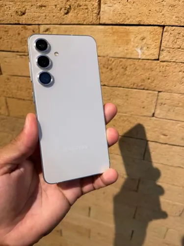Samsung S24
