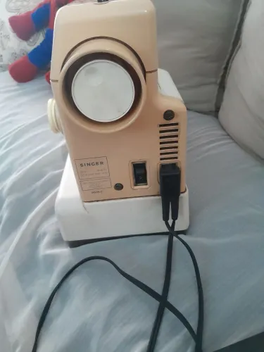 Maquina de costura