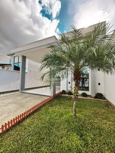 Imóvel para venda tem 80 metros quadrados com 2 quartos em Areias - Tijucas - SC