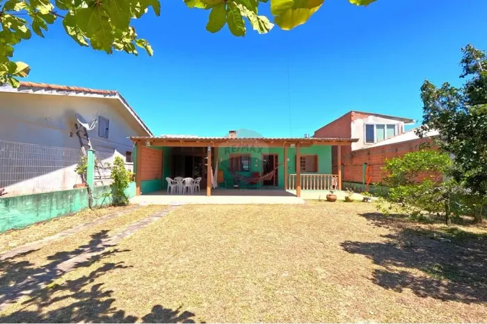 Excelente Casa a Venda no Balneário Presidente/Imbé - RS