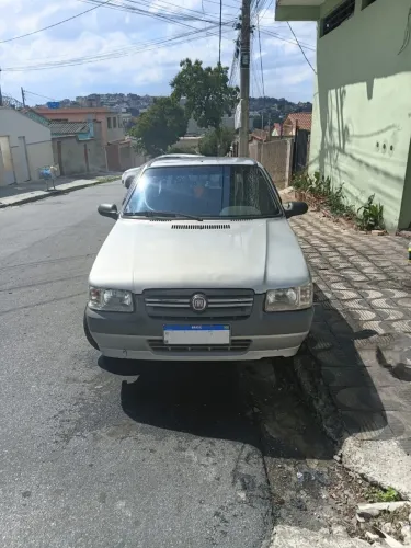 Fiat Uno Mille Celeb/celeb.econ 1.0 F.flex 4P 2011
