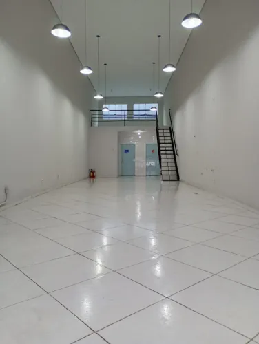 Ponto Comercial para Locação em Mogi das Cruzes, Centro, 2 banheiros