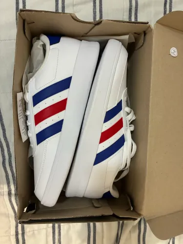Vendo tênis adidas tamanho 42
