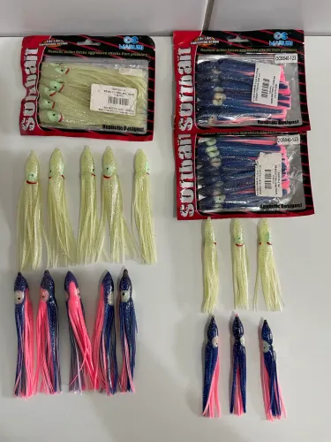 KIT COM 36 ISCAS ARTIFICIAIS  LULA DE SILICONE BRILHA NO ESCURO 