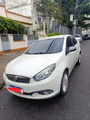 Fiat Grand Siena Essence Dual. 1.6 Flex 16V 2016