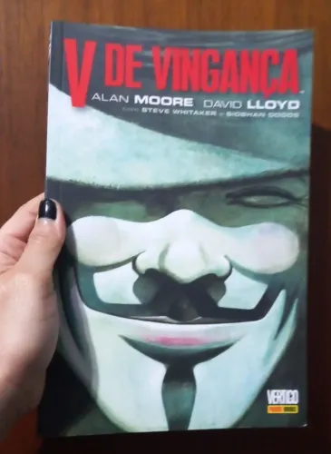 V de Vingança - Alan Moore - Panini/Vertigo