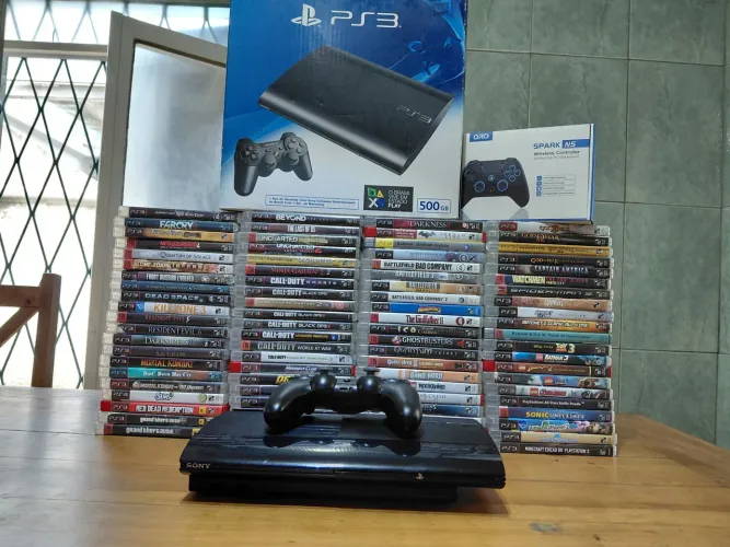PS3 + 84 jogos físicos + 2 controles