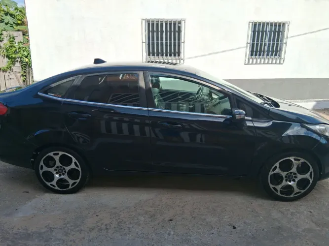 Ford Fiesta SE 1.6 16V Flex 5P 2012