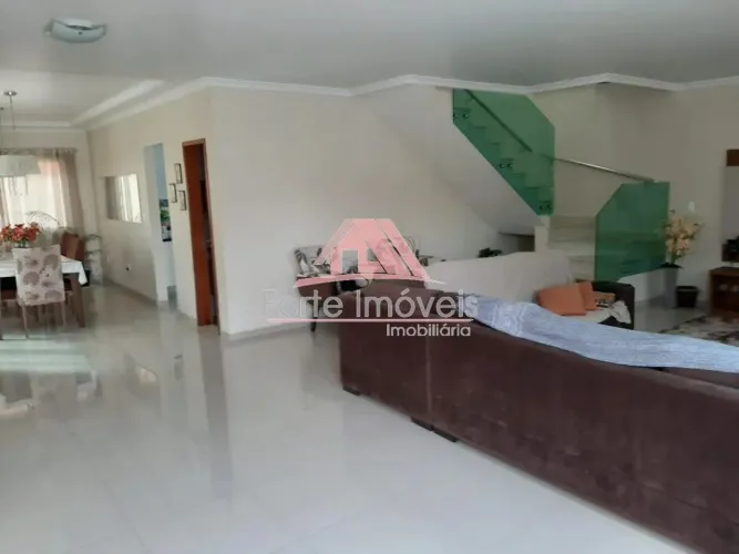 Casa Duplex com 3 quartos , sendo 2 suítes no Condomínio Village Sol da Prata - CG/RJ