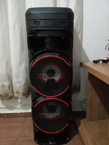 Caixa de Som LG Xboom Torre 