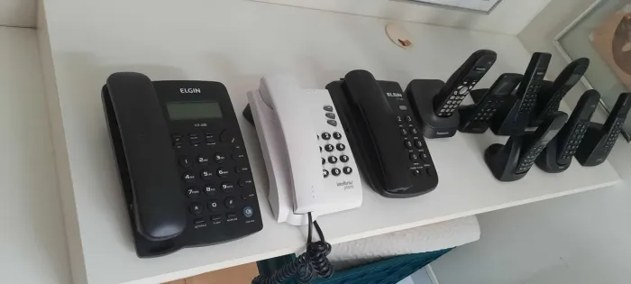Aparelhos de telefone antigos