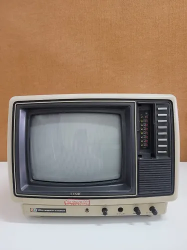 Tv Em Cores Semp Toshiba 10?