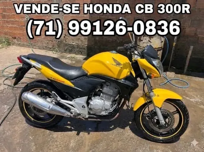Honda CB 300R - Excelente Estado, Revisada e Pronta para Rodar!