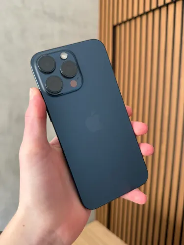 iPhone 15 Pro Max - 256gb Azul