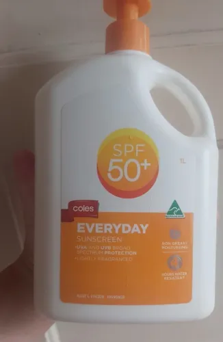 Protetor solar fps 50 importado 1 litro
