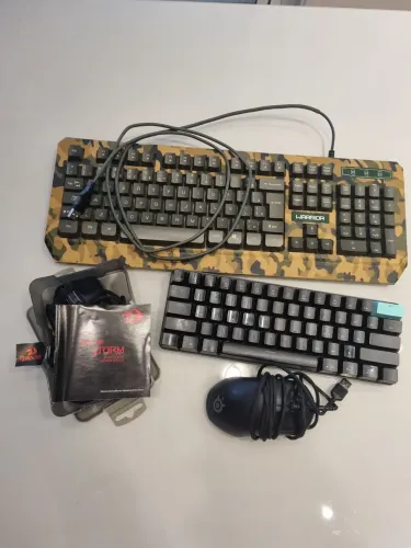 Teclados e mouses gamers