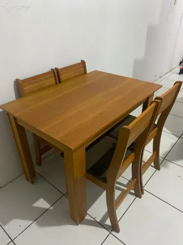 Mesa 4 cadeira