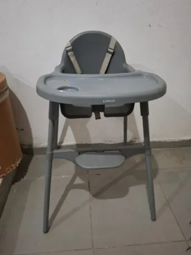 Cadeira de alimentação cosco