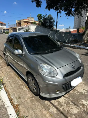 Nissan March SR 1.6 16V Flex Fuel 5P 2014