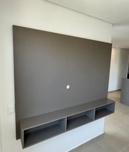 Painel De Televisão Básico