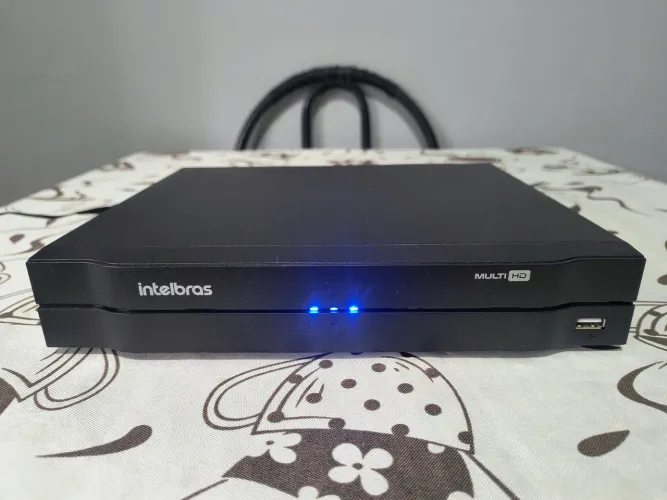 Vendo DVR Intelbras MHDX 1108. 8 Canais 